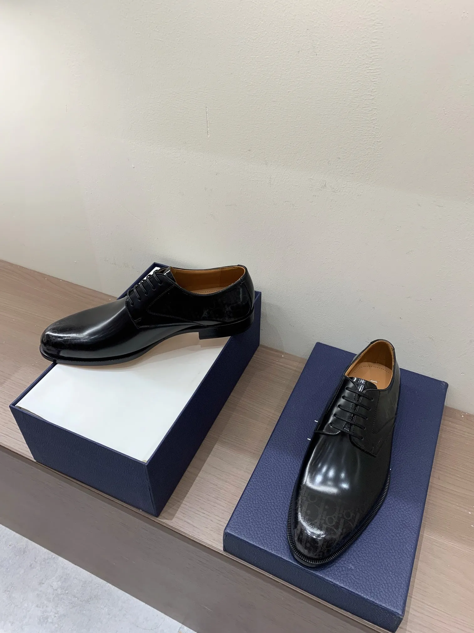 940💰 Dior high-end men's boutique casual leather shoes, imported cowhide upper, water-dyed cowhide lining, imported genuine leather outsole, perfect details, standard code 39-44 (38.45.46 customized, non-returnable and non-exchangeable),